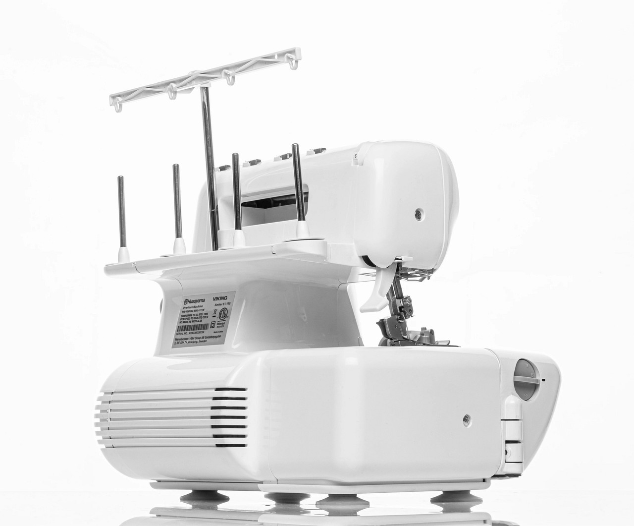 HUSQVARNA® VIKING® AMBER™ S | 100 Overlock Machine