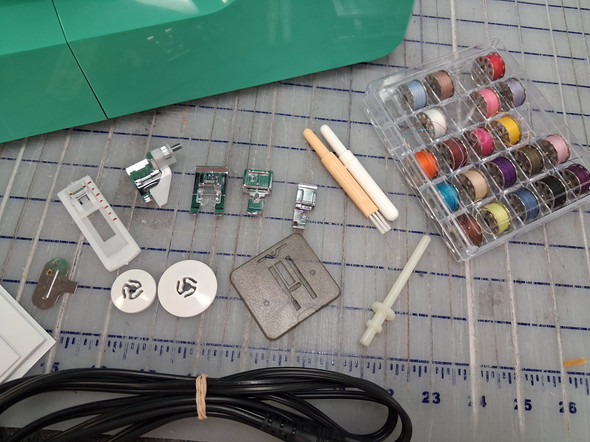 PRE-LOVED ❤ JANOME TRAVEL MATE 16 SEWING MACHINE