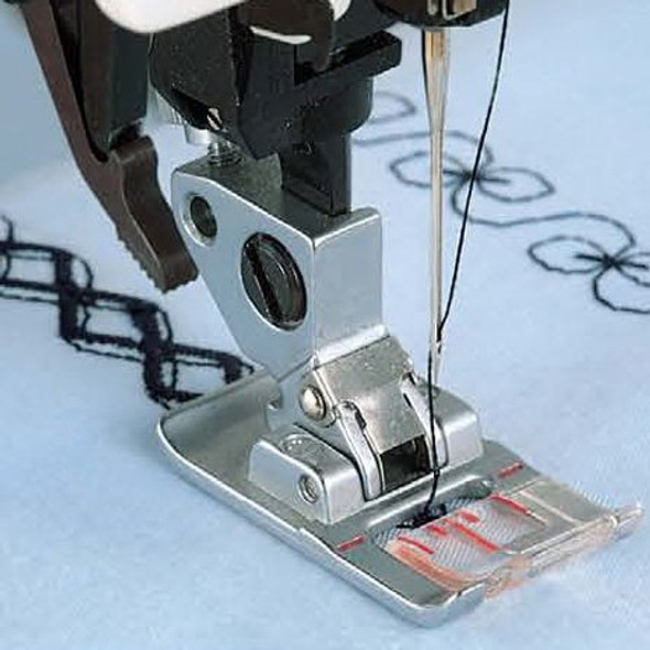 PFAFF FANCY STITCH FOOT FOR IDT SYSTEM 820774096