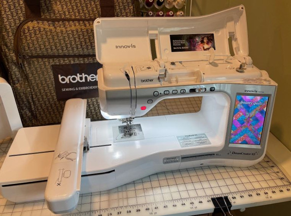 PRE-LOVE ❤ BROTHER DREAM CREATOR XE INNOVIS VM5100 SEWING AND EMBROIDERY MACHINE