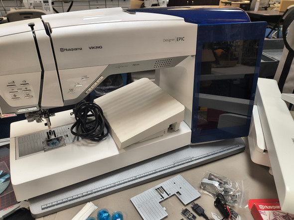 PRE-LOVED ❤ HUSQVARNA VIKING EPIC SEWING AND EMBROIDERY MACHINE PRE-LOVED ❤ HUSQVARNA VIKING EPIC SEWING AND EMBROIDERY MACHINE