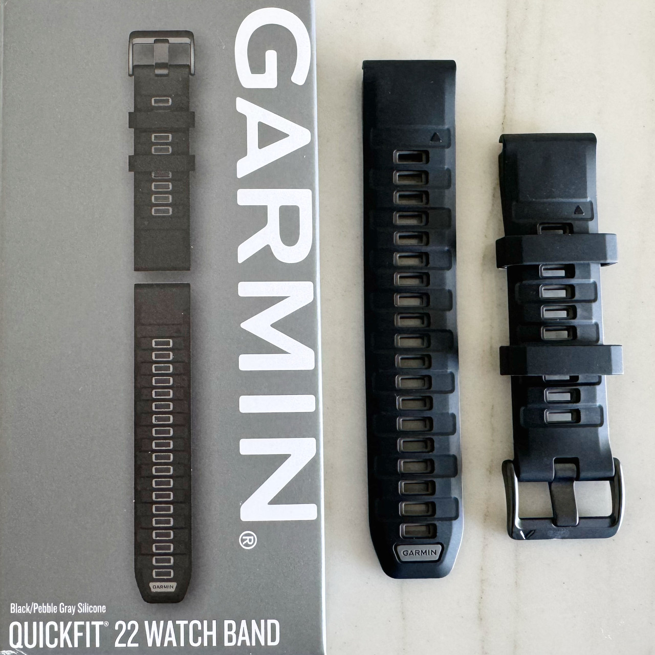 Garmin QuickFit® 22 Watch Band, Black/Pebble Gray Silicone Fenix 5