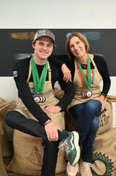 Lizzy’s Fresh Coffee Brings Home 8 Golden Bean Medals in 2025!