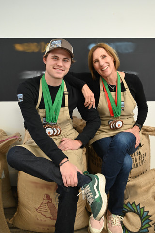 Lizzy’s Fresh Coffee Brings Home 8 Golden Bean Medals in 2025!