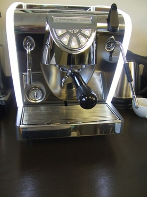 VIDEO:  MINI TOUR OF THE NUOVA SIMONELLI MUSICA ESPRESSO MACHINE