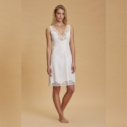 Sottoveste Donna Andra 575 Spalla Larga e Dettagli in Pizzo