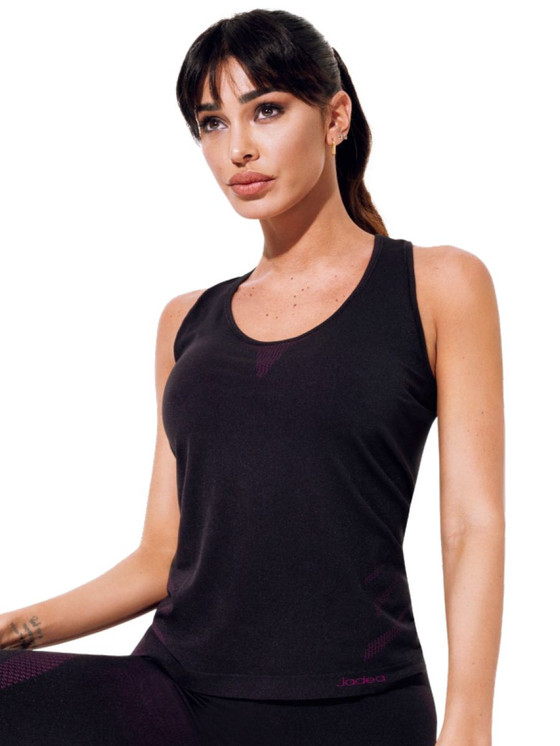 Canotta JADEA 212685 spalla larga con inserti traspiranti per un comfort extra.