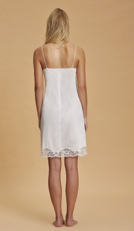 Sottoveste Donna Andra 570 Spalline Sottili e Dettagli in Pizzo