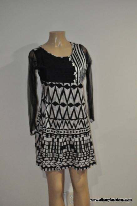 Albfas Designer Long Kurti - BlackWhitePattern