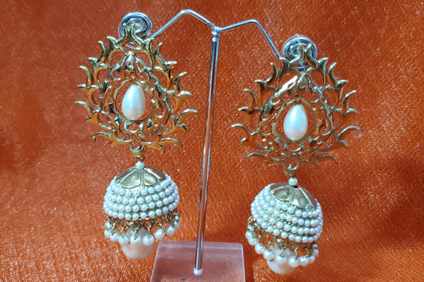 Gold with Pearl hanging Earrings