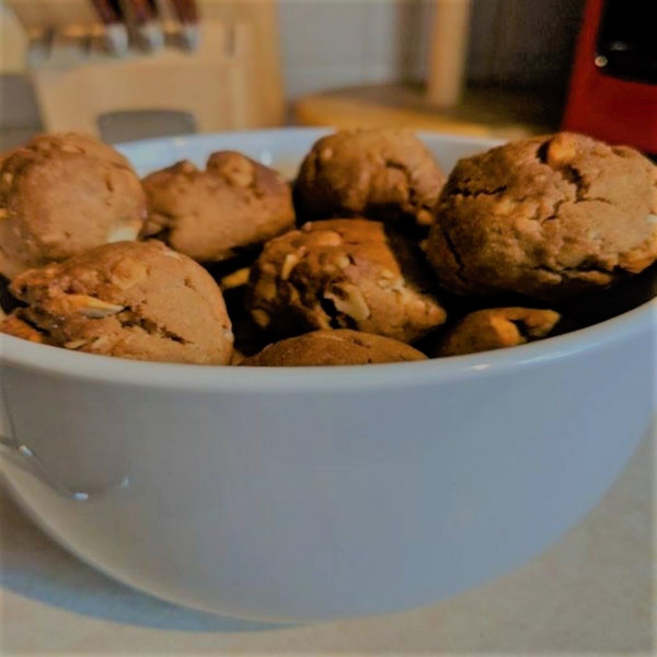 Oatmeal and Peanut Butter 
Fresh Baked Cookies
