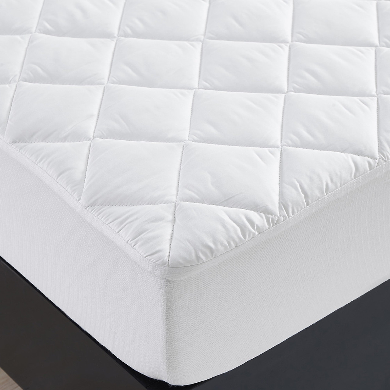 Eddie Bauer 300 TC Waterproof Mattress Pad (Hypoallergenic) - Queen