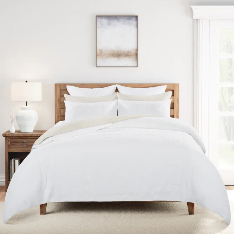 Textured Duvet White Lifestyle image