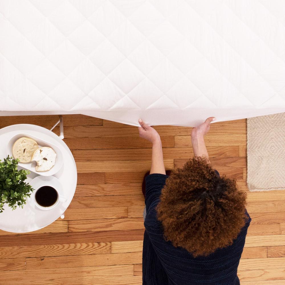 Intelli-Pedic™ One Down Alternative Mattress Pad Waterproof | DOWNLITE