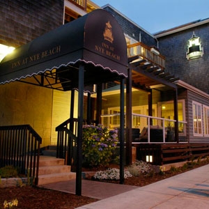 The Inn At Nye Beach Bedding