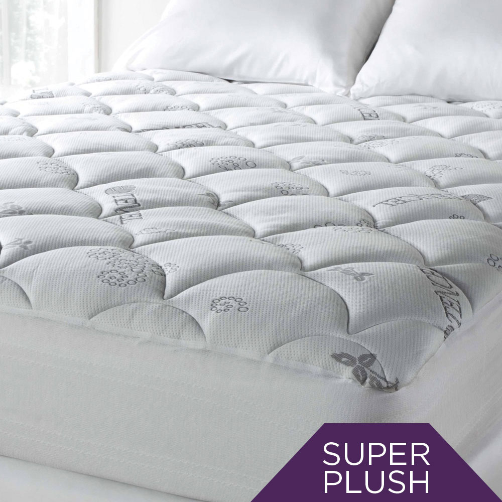 Spa Luxe® TENCEL® Blend Cool Touch Plush Mattress Pad