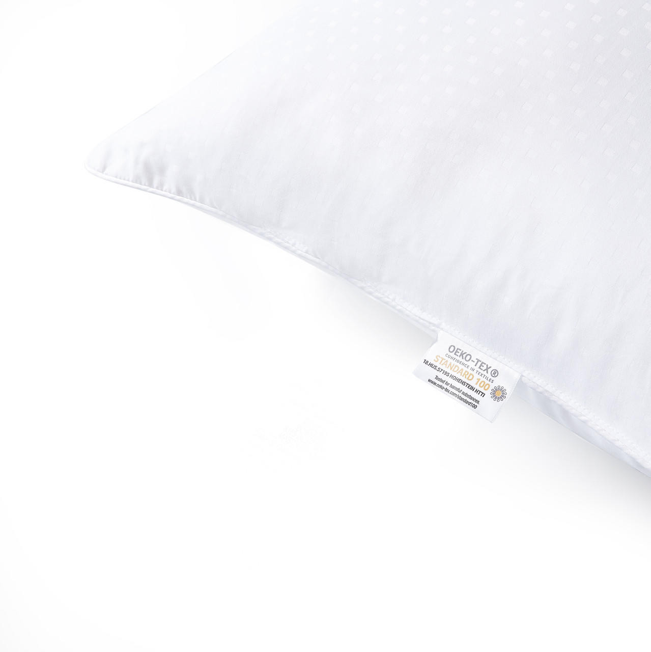 https://cdn11.bigcommerce.com/s-j8lceuq/products/712/images/4993/stearns-and-foster-luxury-touch-medium-pillow-for-back-and-side-sleepers-by-stearns-and-foster-hypoallergenic__77203.1667384802.1280.1280.jpg?c=2