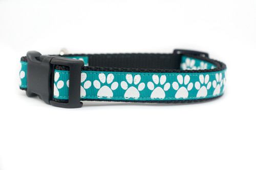 Paw print dog collar