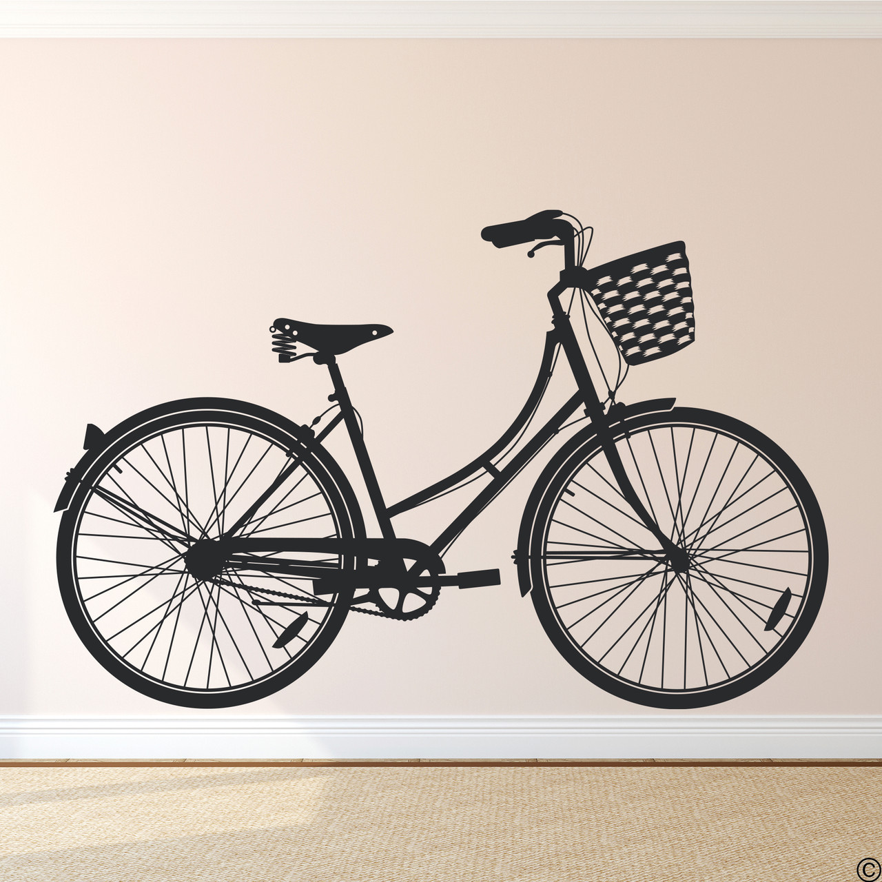 black cruiser bicycle