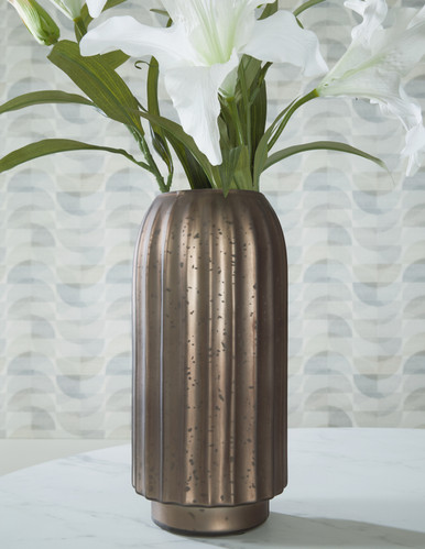 Briarcott - Brown - Vase (A2000704) by Ashley