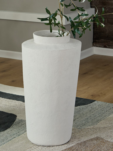 Flurinworth - Cream - Vase (A2000768) by Ashley