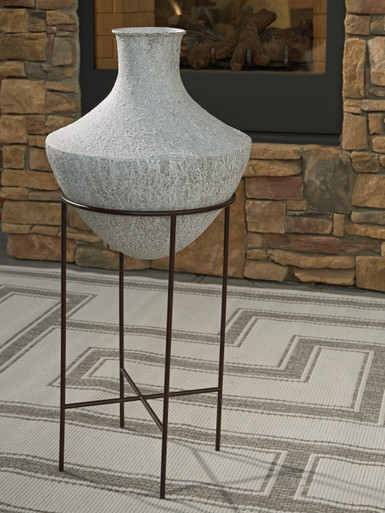 Estonbank - Distressed Cream - Vase (A2000748) by Ashley