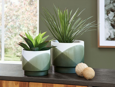 Ardenridge - Green/White - Planter (Set of 2) (A2000579) by Ashley