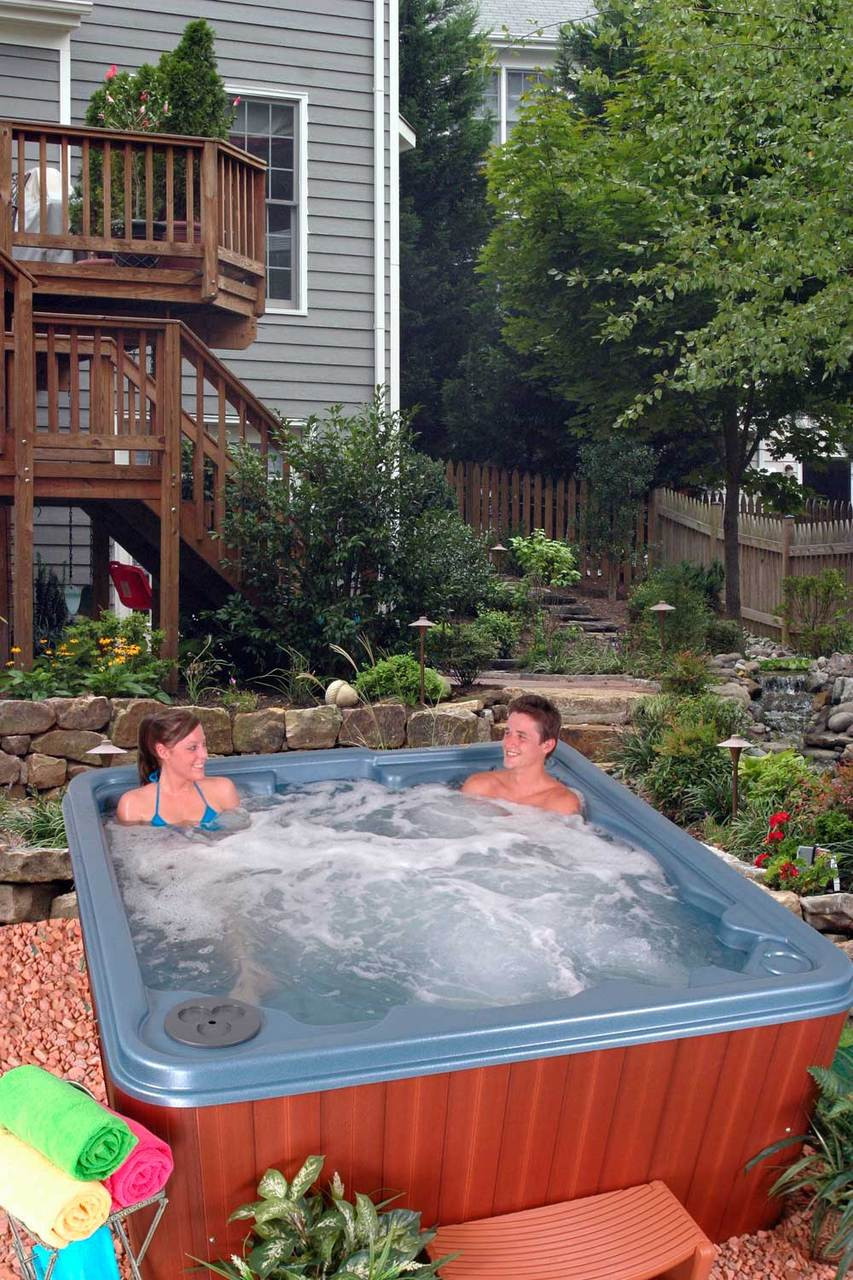 USA Spas Venus 6 Person Hot Tub Lounger