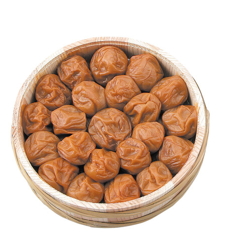 CHINRIU Specialty - Intense 3 Years Matured Umeboshi Plums in Traditional Barrel