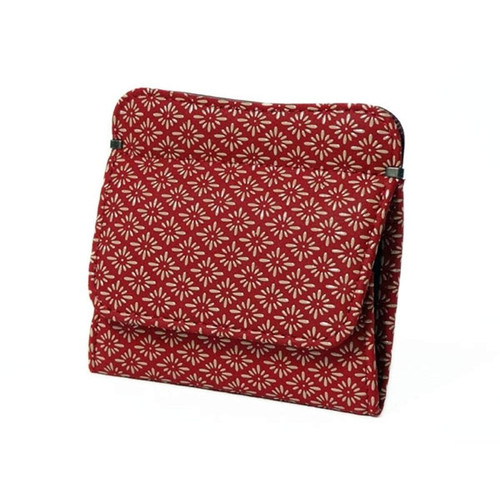 INDENYA Compact Purse 1208 with Chrysanthemum Grid Pattern, White on Red