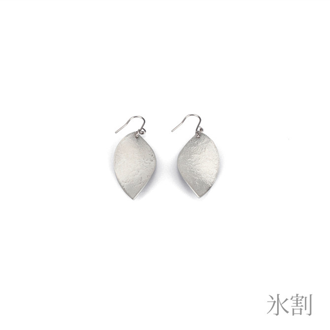 100% Tin Earrings "SUZUHA"