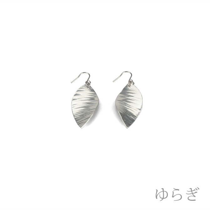 100% Tin Earrings "SUZUHA"