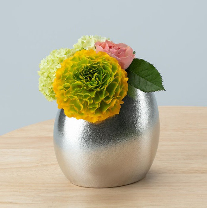100% Tin Flower Vase "Mayu"