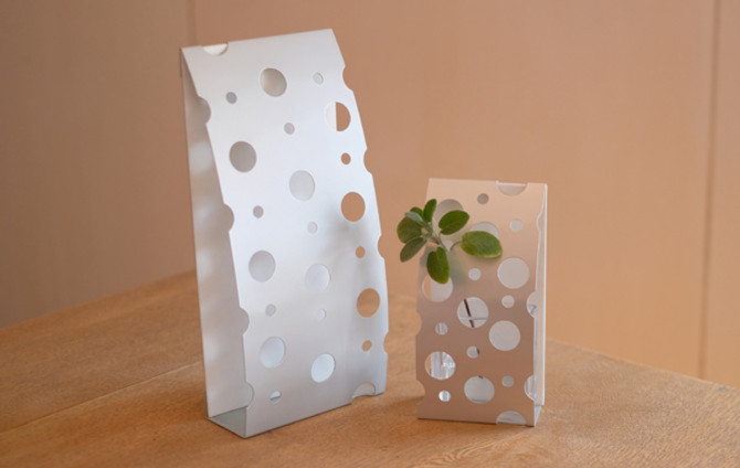 Highly Versatile Aluminum Vase URBAN STANDING