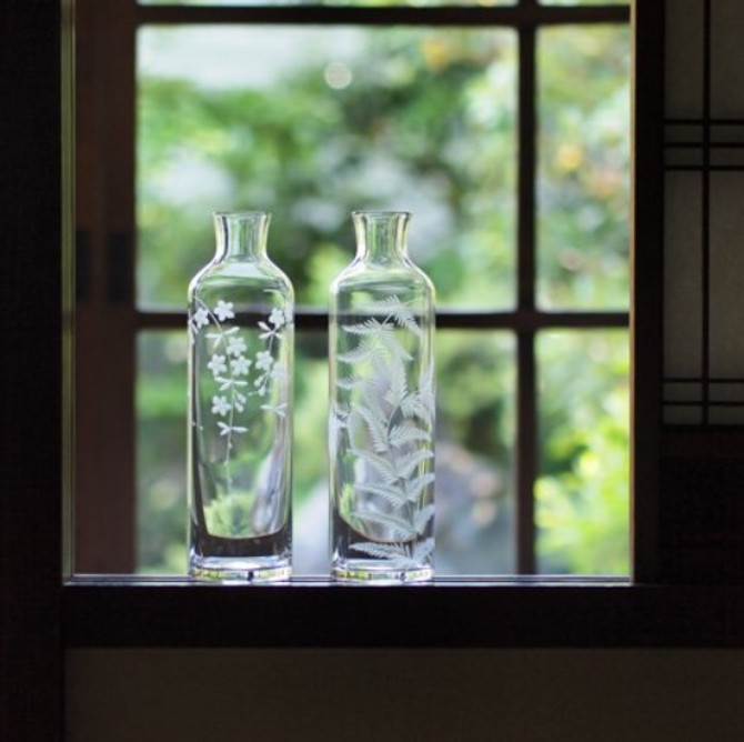 Cut Glass Water Bottle with Cork "EDO HANA KIRIKO"