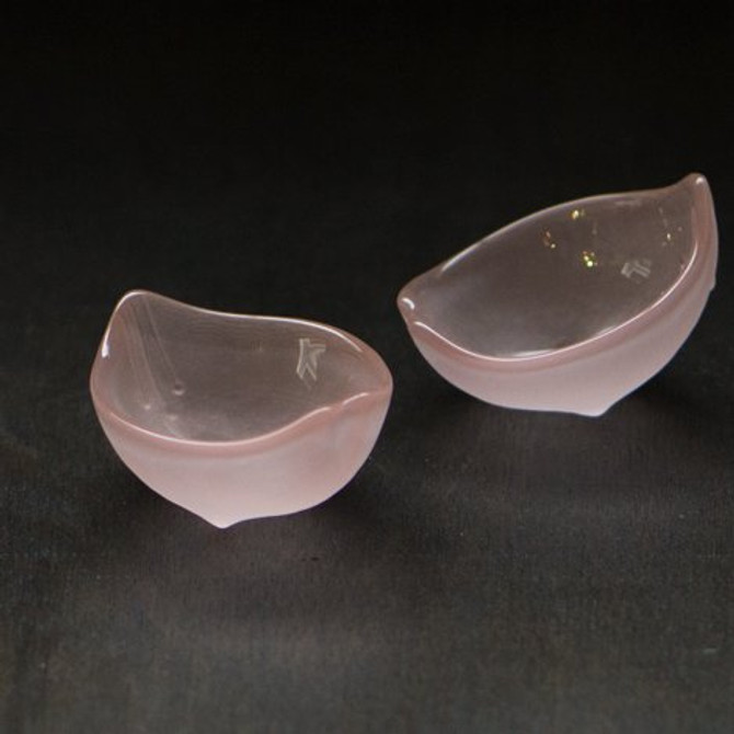 Hirota Glass Petal Shaped Sake Cup, "HANAHONOKA" 1pc.