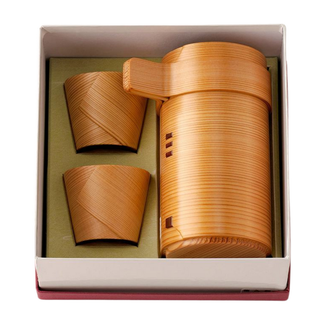 Kurikyu Odate Bentwood Award Winning Sake Cup Set, container + 2 cups