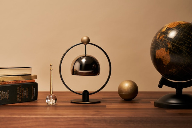 Space-themed Table Bell Rin Planet - Mercury