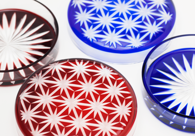 Glass Petri dish with Hemp Leaf Pattern, "EDOKIRIKO"