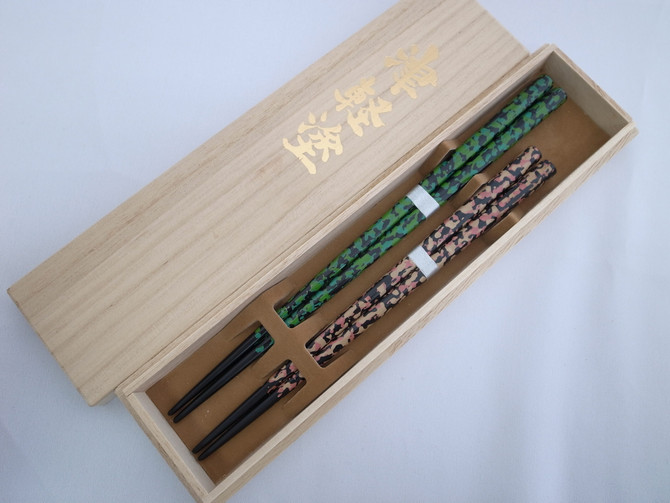 ISHIOKA Tsugaru Lacquer Pair Chopsticks - Greens and Sakura
