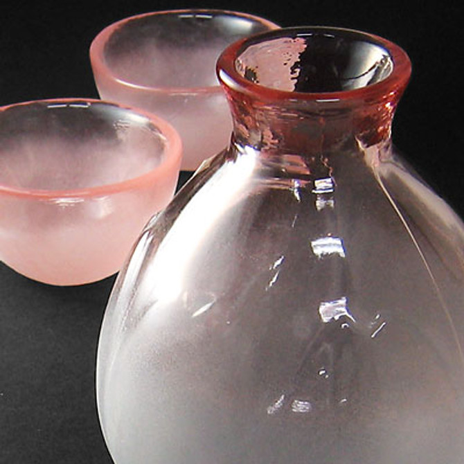 Sakura Petal Glass Sake GIFT SET "HANAHONOKA", pitcher + 2 cups