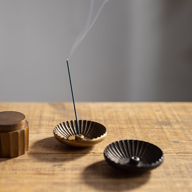 NOUSAKU Traditional "Kikuwari" incense holder