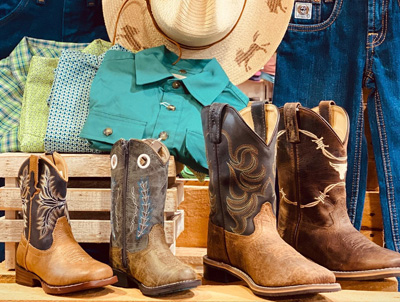 R.M.Williams, Ariat, Thomas Cook, Akubra, Wrangler and much more