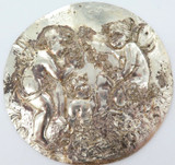 1800s ROUND REPOUSSE’ SILVERPLATE PLAQUE. 3 WINGED CHERUBS AT PLAY.