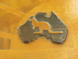 AUSTRALIANA !! NICE PATRIOTIC WOODEN TRINKET BOX. KANGAROO, AUSTRALIA, SUNRAYS.