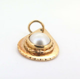 Beautiful Vintage Teardrop Shaped 10ct Yellow Gold Mabe Pearl Pendant 6.7g