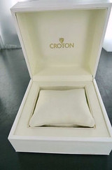 VINTAGE CROTON DISPLAY CASE, INSTRUCTION BOOKLET AND OUTER BOX.