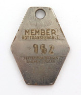 Scarce 1979 / 1980 Illawarra Yacht Club I.Y.C. Members Badge.