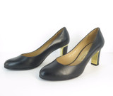 Salvatore Ferragamo Black and Gold-toned 'Tamina' Heels w original box. Size 7