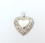 Vintage Sterling Silver Decorative Heart Shaped Pendant 6.7g